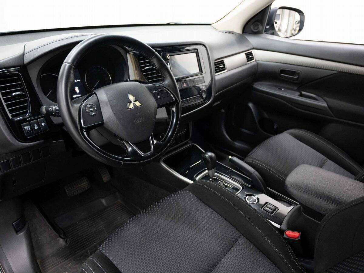 Купить Митсубиши Оутлэндер, 2017, 152 152 км.. Фото: #6