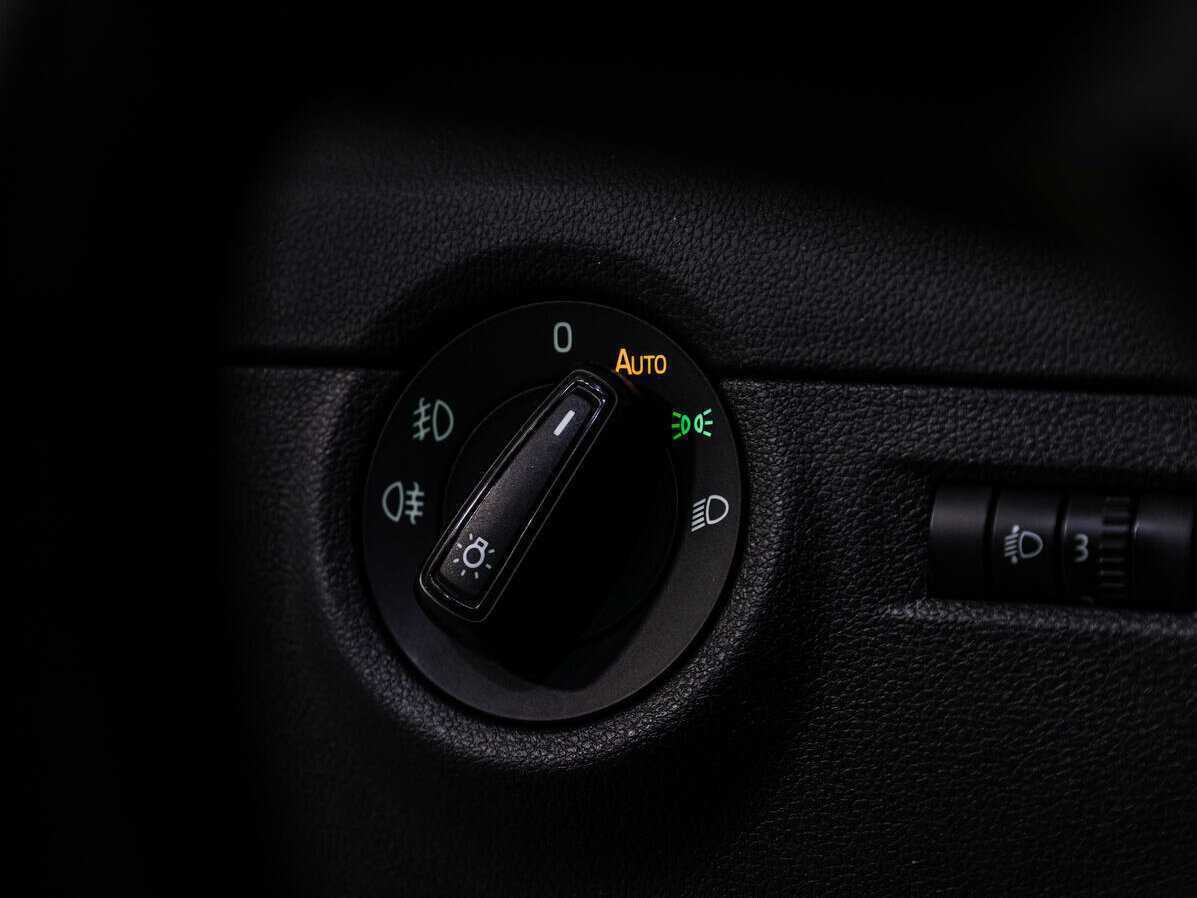 Купить Шкода Октавия, 2014, 277 979 км.. Фото: #15