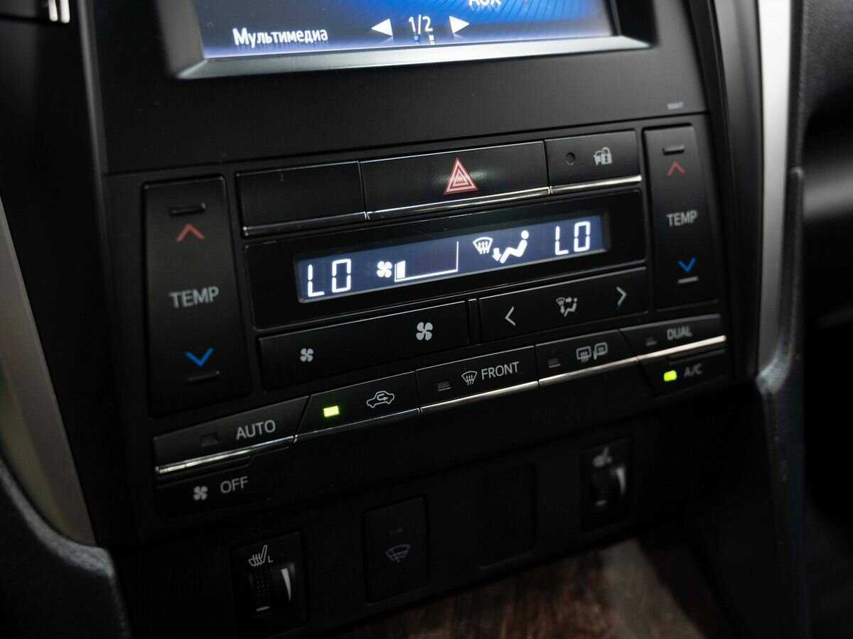 Купить Тойота Камри, 2016, 300 106 км.. Фото: #19